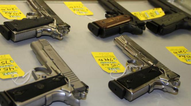 proiect de interzicere totala a vanzarii de arme in chicago respins de un judecator federal