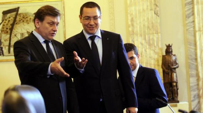 alegerile prezidentiale organizate cu 45 de zile inainte de expirarea mandatului lui basescu ce decizii au mai luat liderii usl