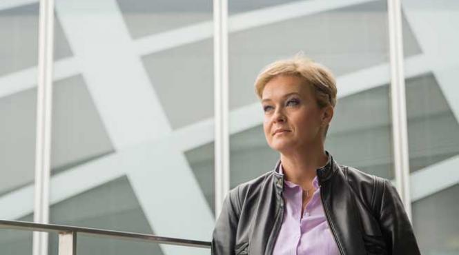 astazi e ziua ta mona nicolici