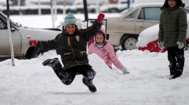 ministerul educa iei s a razgandit unele scoli se redeschid mar i vezi ce unitati raman inchise
