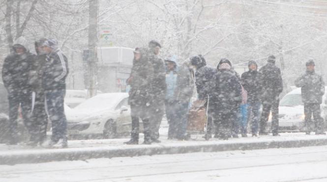 sorin oprescu ii linisteste pe bucuresteni orasul e viu traieste avem apa calda si caldura