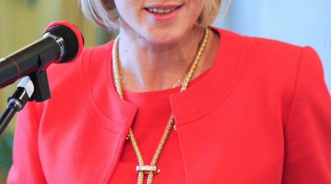traian basescu berlin invitat nepoftit corina cretu