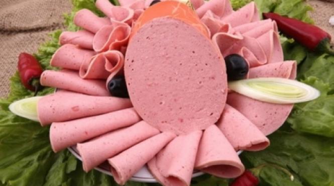 cat de periculos pentru sanatate este parizerul ce contine si cum se fabrica