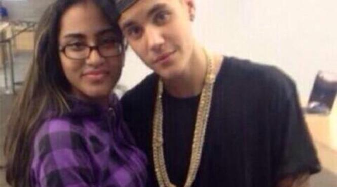 justin bieber vrea sa si spele imaginea ce a facut cantaretul pentru doua fane intr un magazin din new york