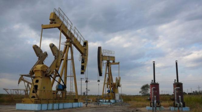 top 10 al tarilor cu cele mai mari zacaminte de petrol