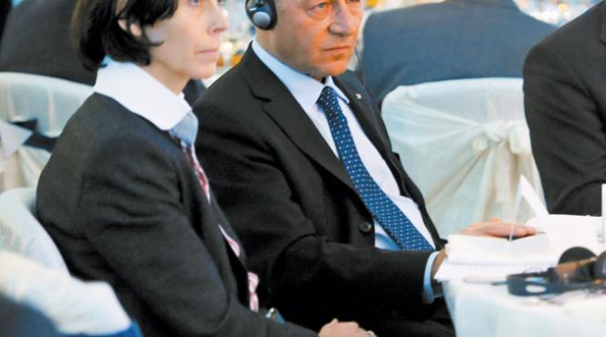 basescu ataca bnr si fmi reducerea ratelor a fost calificata drept o marsavie care suspenda acordul cu fmi