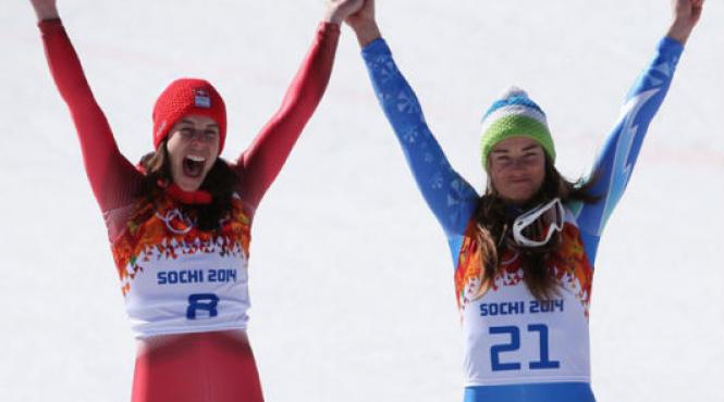 premiera istorica in olimpismul alb doua schioare au castigat medalia de aur