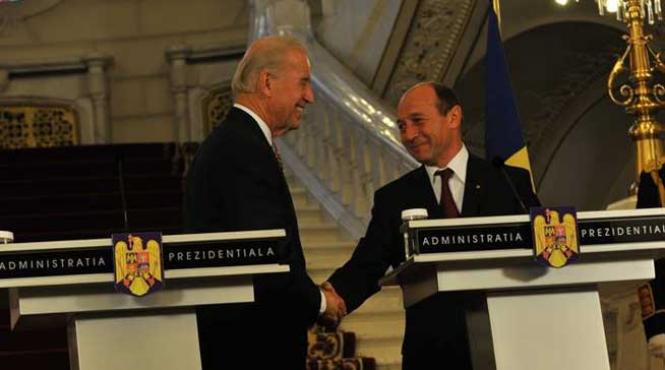 vicepresedintele american l a sunat pe basescu despre ce au discutat