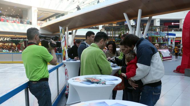 apa nova bucuresti a umplut inimile la peste 600 de indragostiti p