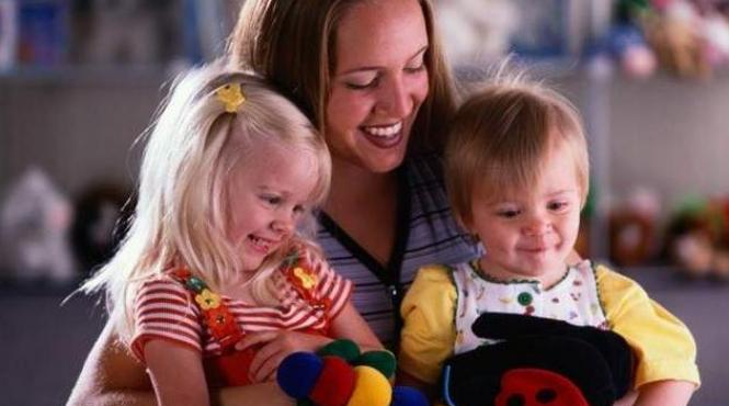 senatorii au adoptat propunerea legislativa prin care sunt recunoscute profesiile de bona si de babysitter