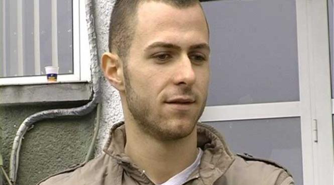 o beizadea a constatat ca fudulia se plateste