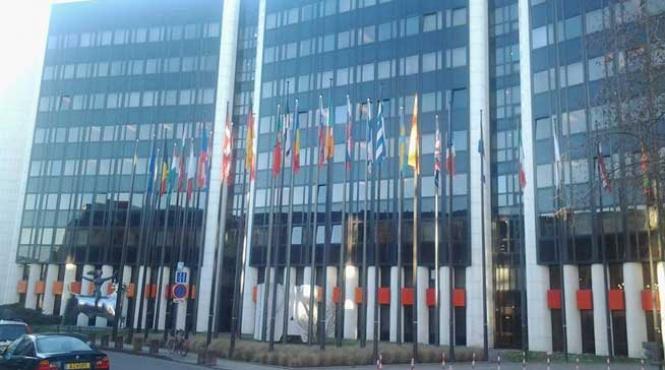 scandal in parlamentul european la strasbourg referendumul din elvetia a incins spiritele