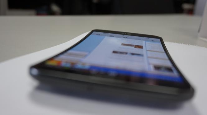 review lg g flex sau cum sa te porti curbat