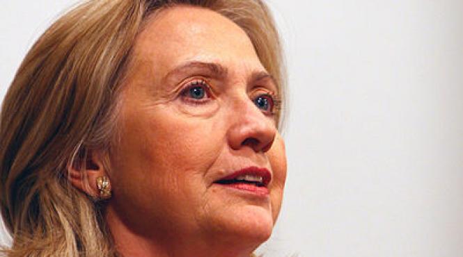 hillary clinton face o paralela intre vladimir putin si hitler
