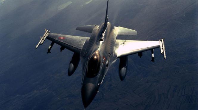 sase avioane f 16 trimise de turcia pentru intampinarea unui avion rusesc in marea neagra
