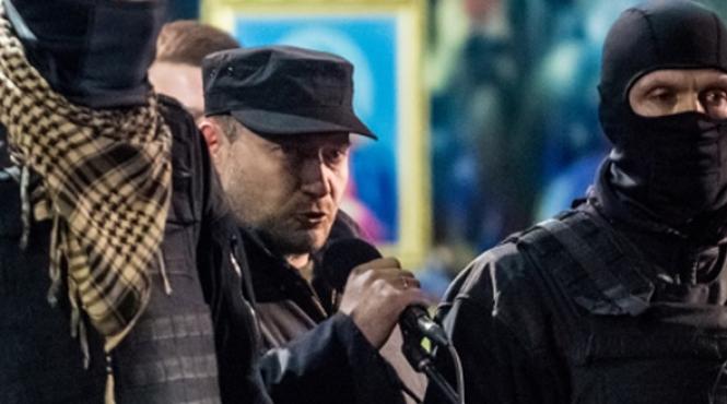 dmitri iaro liderul gruparii radicale din ucraina anun a ca va candida la func ia de ef al statului