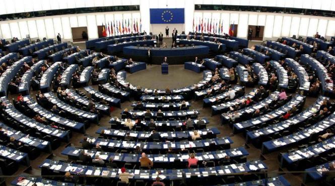 parlamentul european cere rusiei sa si retraga imediat fortele militare din ucraina