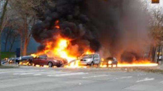 elicopter al unei televiziuni prabusit in centrul orasului seattle doua persoane au murit