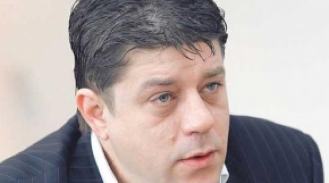 in loc sa fie demis adjunctul direc iei de asistenta sociala prahova a fost numit director