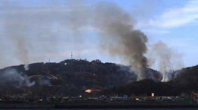 schimb de focuri la frontiera maritima dintre cele doua corei locuitorii din insula baengnyeong refugiati in adaposturi