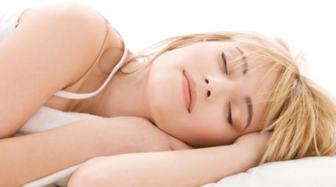 cand trebuie sa dormi i ca sa ave i cea mai frumoasa piele