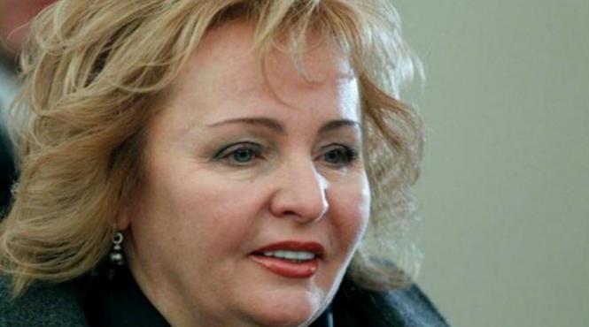 viral pe net fosta sotie a presedintelui vladimir putin poarta haine in culorile drapelului national al ucrainei