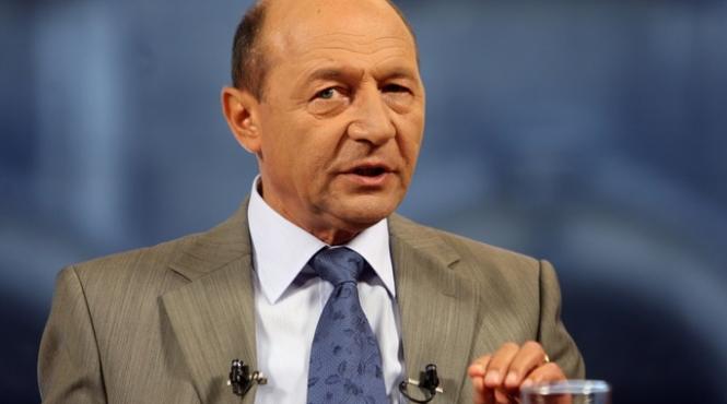 basescu la summitul privind incluziunea romilor ei continua sa traiasca la periferia societa ii