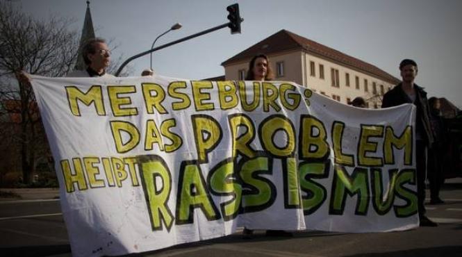 doi romani batuti in germania fiindca vorbeau romaneste pe strada