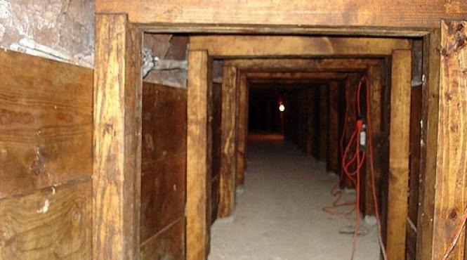 tuneluri destinate traficului de droguri descoperite in california la granita cu mexicul