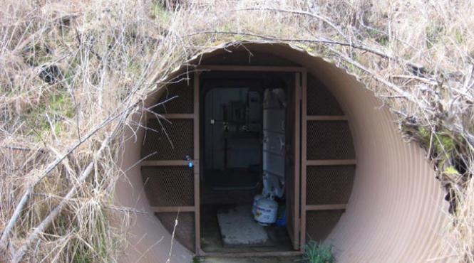 oamenii lui blejnar prinsi in buncar