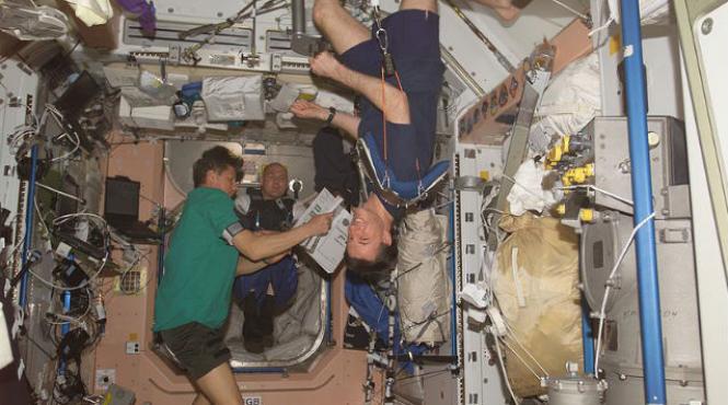 riscurile reprezentate de microgravitatie pentru vederea astronautilor pot pune capat visului de a cuceri planeta rosie