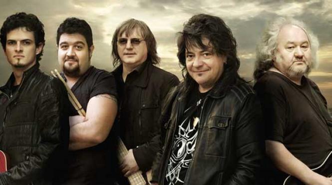 pact numarul unu in hard rock cafe