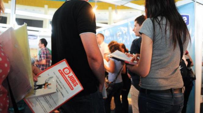 rata somajului a fost de 7 2 in martie similara cu cea din urma cu un an