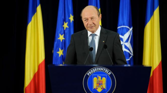 basescu putin se afla in situatia dificila de a se constata ca una spune si alta face