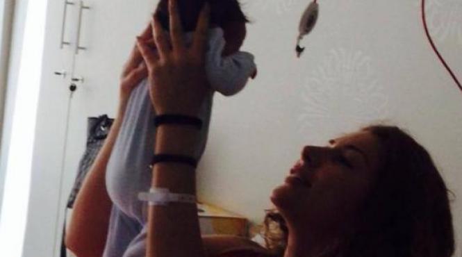 prima imagine cu baietelul lui mircea badea citeste anuntul facut in urma cu putin timp de carmen bruma pe facebook