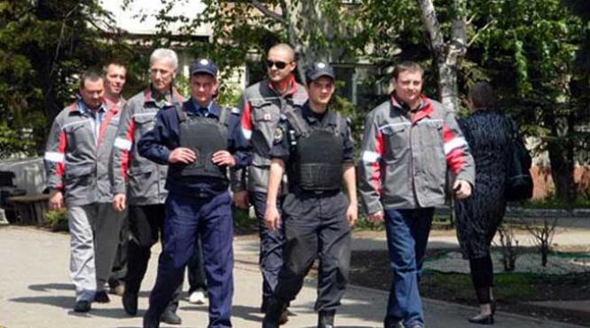 rinat ahmetov si a facut militie contra separatistilor