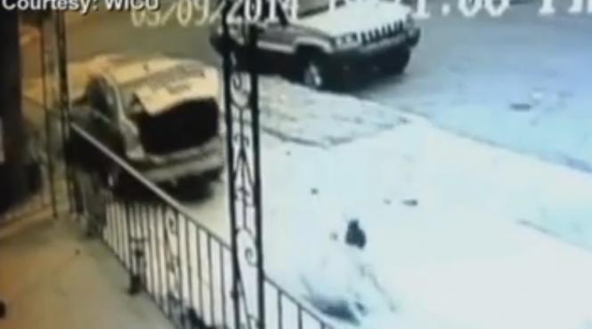 fenomen inexplicabil ce se intampla cu o fetita de 8 ani dupa ce este lovita de o masina pe o strada din sua video