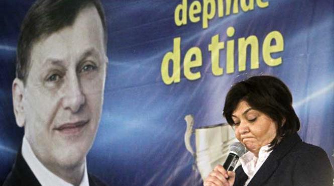 popularul crin tradare si minciuni