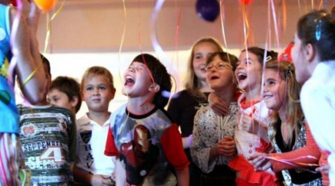 intre 30 mai si 1 iunie copiii sunt asteptati la carnavalul copiilor la palatul brancovenesc