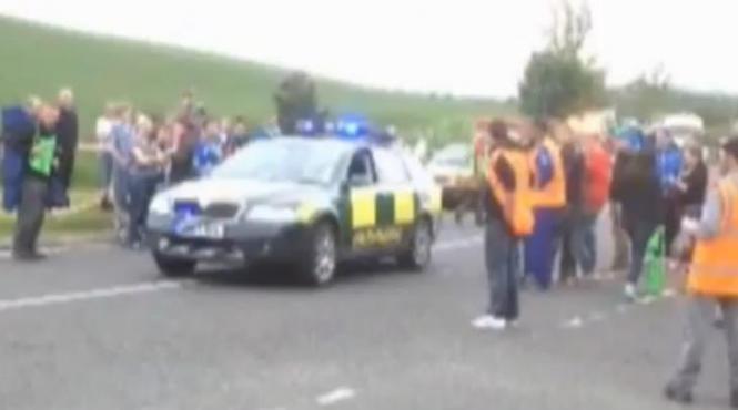 tragedie la un raliu in scotia trei oameni au murit dupa ce o masina a iesit in decor si a lovit un grup de spectatori video