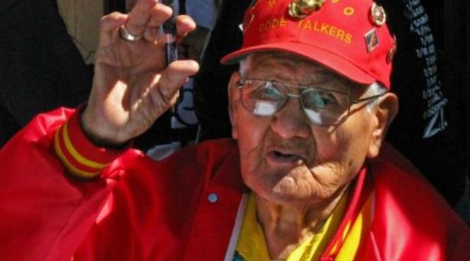 a murit ultimul indian navajo care transmitea mesaje cifrate in timpul celui de al doilea razboi mondial