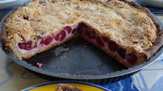 3 deserturi cu cire e i inca o re eta