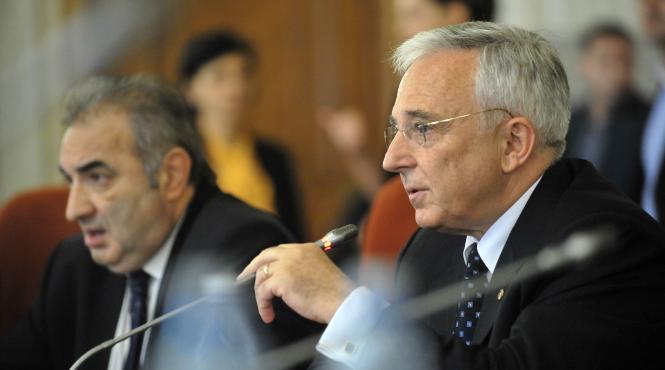 isarescu va conduce bnr inca 5 ani florin georgescu bogdan olteanu si liviu voinea in conducerea executiva a bancii nationale a romaniei