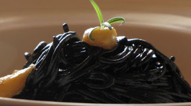 spaghete fructe de mare sepie