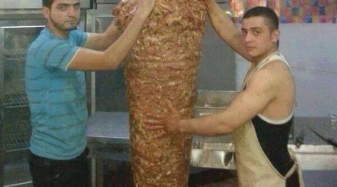 daca mananci acum o aorma las o jos dupa ce o sa vezi fotografia asta o sa i schimbi gusturile