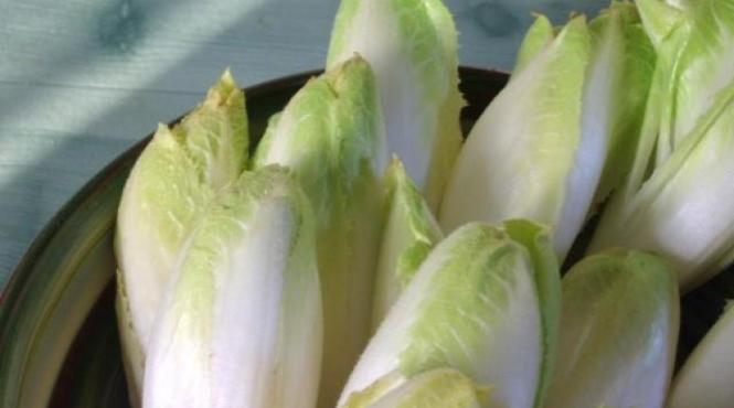 cura de slabire cu andive garanteaza un abdomen plat