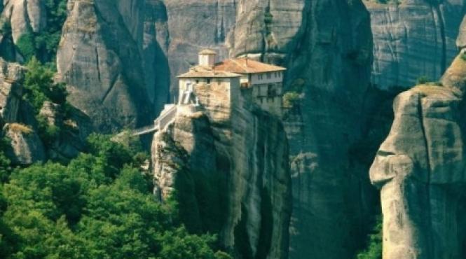 descopera cele mai frumoase manastiri izolate din lume galerie foto