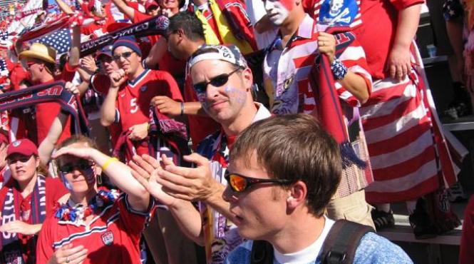 sua recurg la fotbal pentru a i imbuna pe nemti in scandalul de spionaj