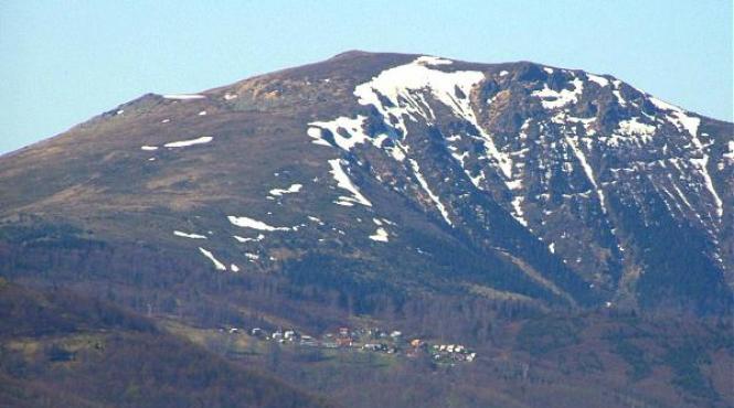 noi trasee turistice in masivul valcan