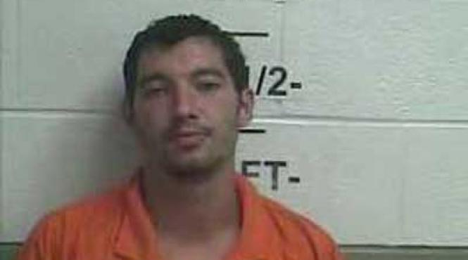 un american arestat pentru furt de bere s a trezit cu alte trei capete de acuzare dupa ce le a facut farse politistilor la sectie